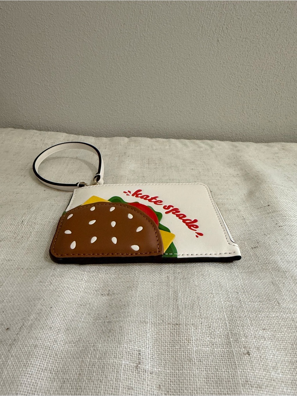 kate spade Snack Bar Burger Wristlet Cardholder NWT - Picture 4 of 6